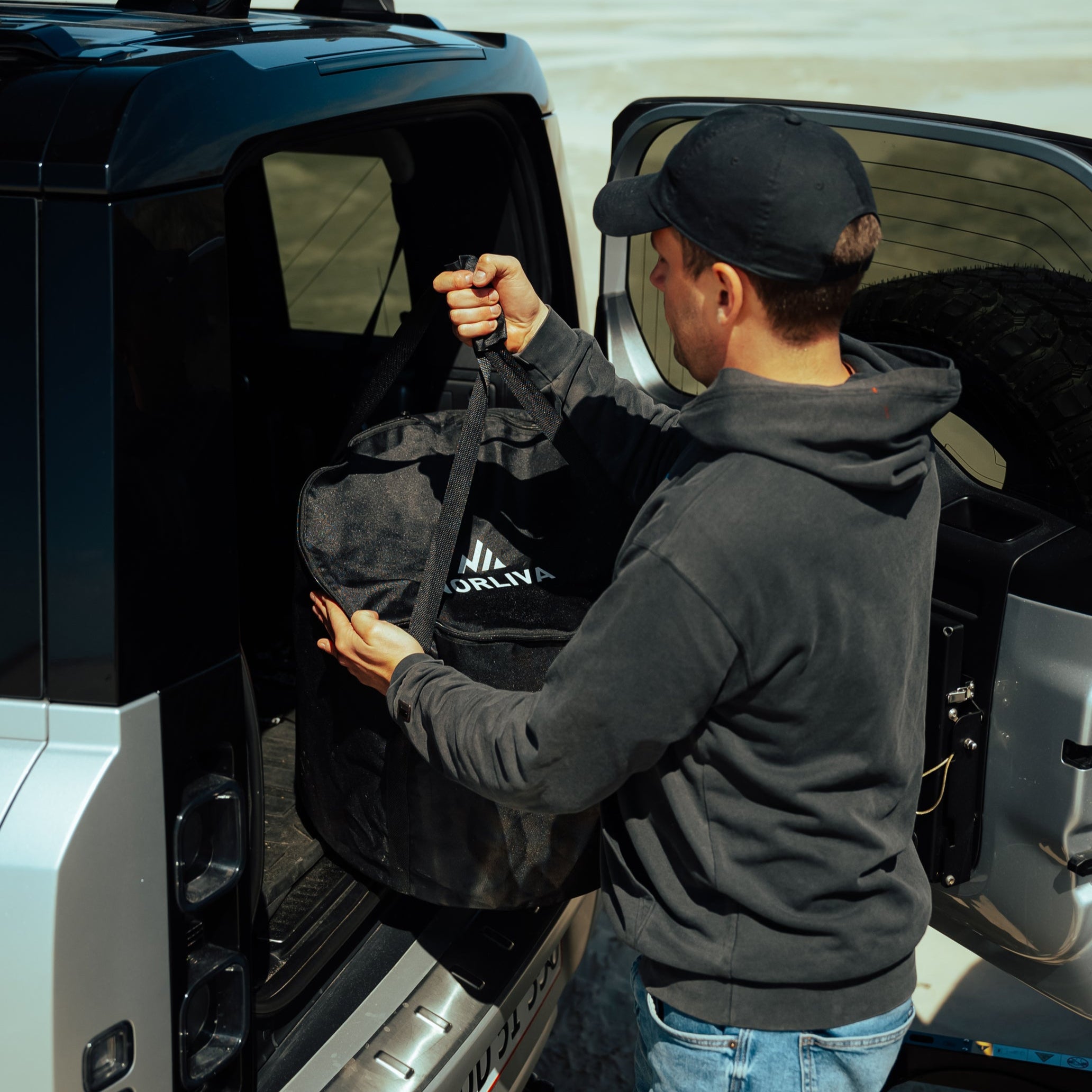 Set: Skara + Deckel + Gußeisen-Grillrost